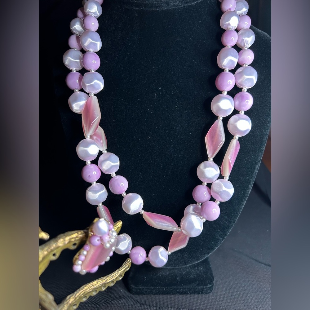 VTG MCM Double strand Choker and clip earring set. Beautiful beads!! - Picture 4 of 11